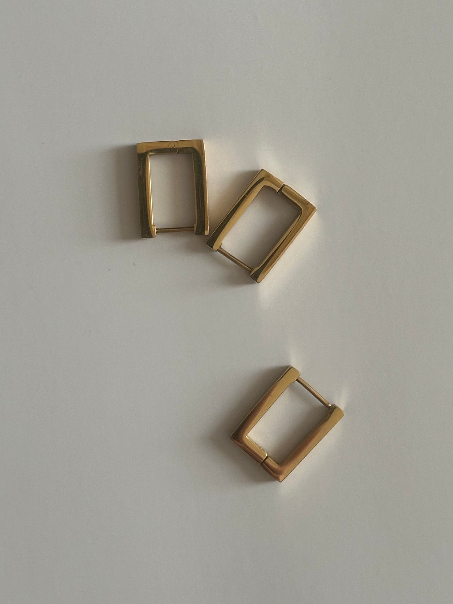 Golden Frame Earrings Set